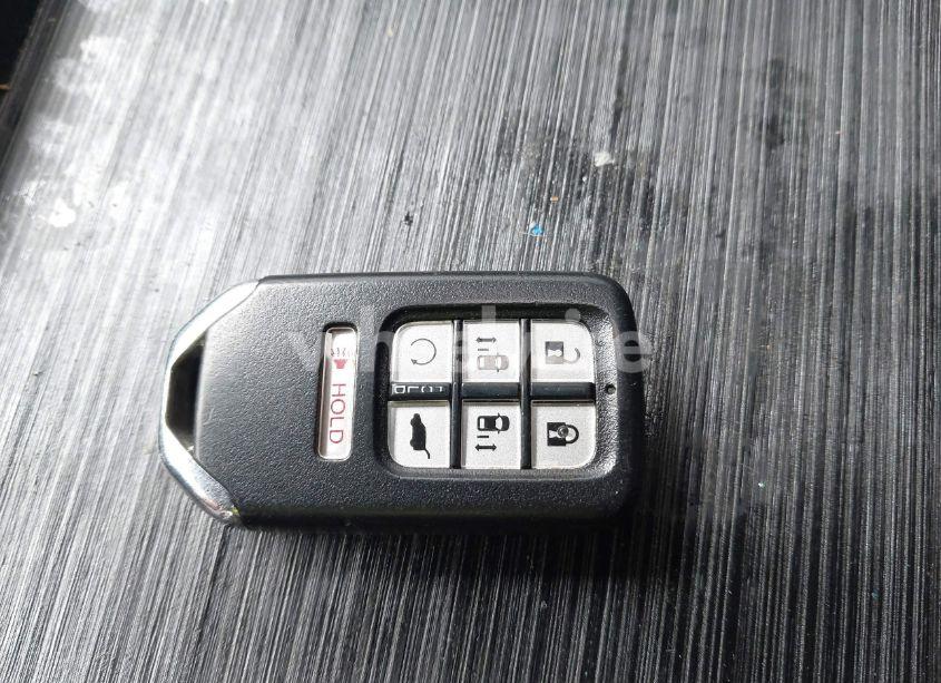 Photo 11 of 2019 Honda Odyssey EX-L (VIN 5FNRL6H70KB121473)