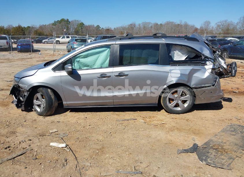 Photo 14 of 2019 Honda Odyssey EX-L (VIN 5FNRL6H70KB121473)