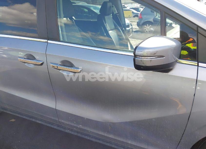 Photo 18 of 2019 Honda Odyssey EX-L (VIN 5FNRL6H70KB122588)