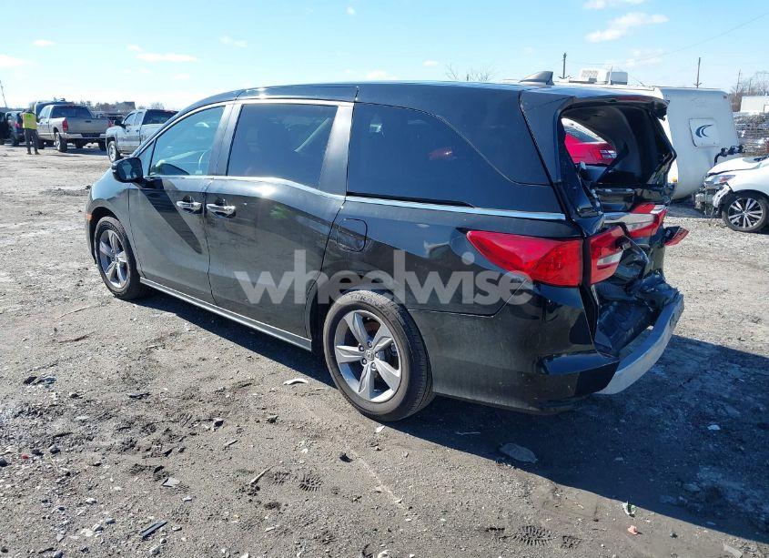 Photo 3 of 2019 Honda Odyssey EX-L (VIN 5FNRL6H70KB124678)
