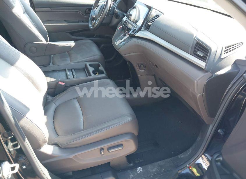 Photo 5 of 2019 Honda Odyssey EX-L (VIN 5FNRL6H70KB124678)