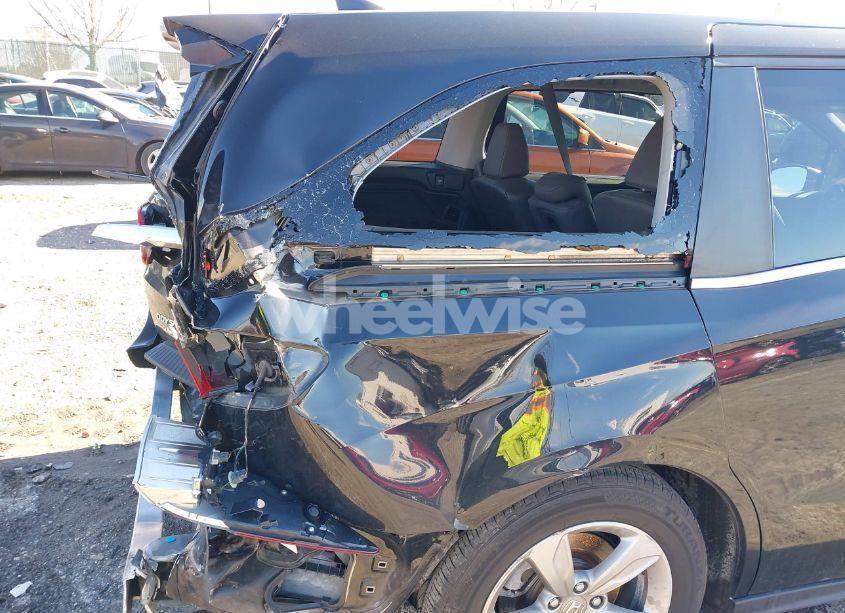 Photo 6 of 2019 Honda Odyssey EX-L (VIN 5FNRL6H70KB124678)