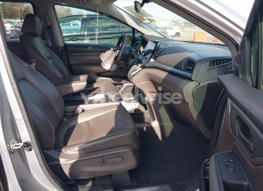 Photo 5 of 2020 Honda Odyssey EX-L/EX-L W/NAVI RES (VIN 5FNRL6H70LB058098)