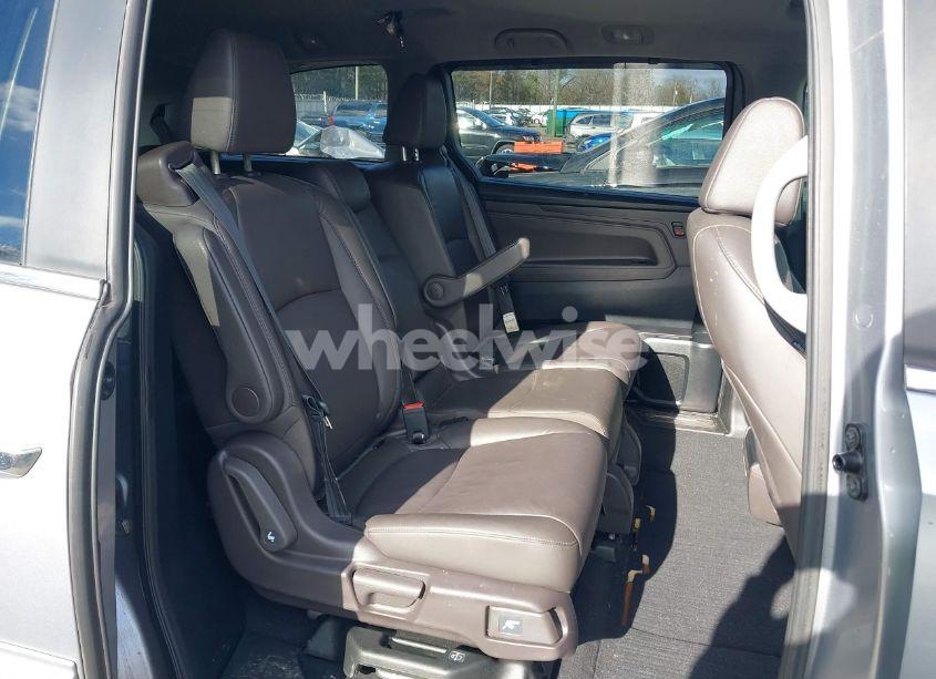 Photo 8 of 2020 Honda Odyssey EX-L/EX-L W/NAVI RES (VIN 5FNRL6H70LB058098)