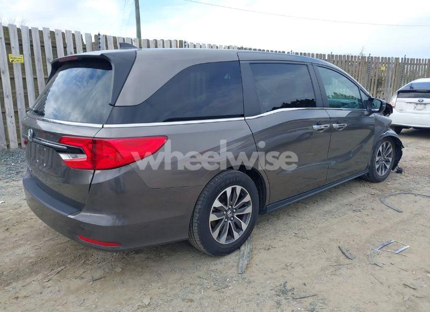 Photo 4 of 2021 Honda Odyssey EX-L (VIN 5FNRL6H70MB022557)