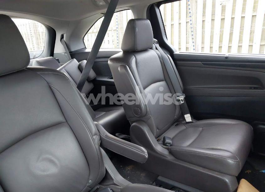 Photo 8 of 2021 Honda Odyssey EX-L (VIN 5FNRL6H70MB022557)