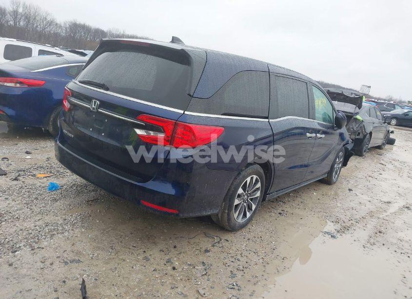 Photo 4 of 2021 Honda Odyssey EX-L (VIN 5FNRL6H70MB025037)