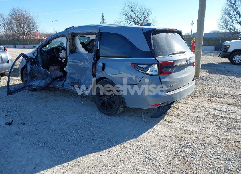 Photo 3 of 2023 Honda Odyssey SPORT (VIN 5FNRL6H70PB022398)
