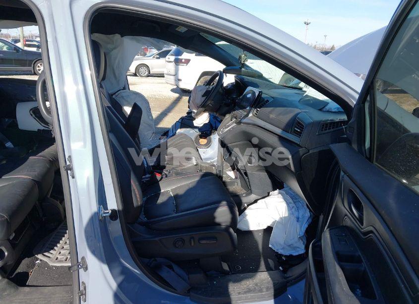 Photo 5 of 2023 Honda Odyssey SPORT (VIN 5FNRL6H70PB022398)