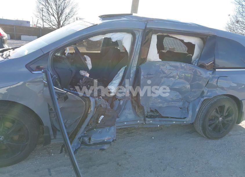 Photo 6 of 2023 Honda Odyssey SPORT (VIN 5FNRL6H70PB022398)