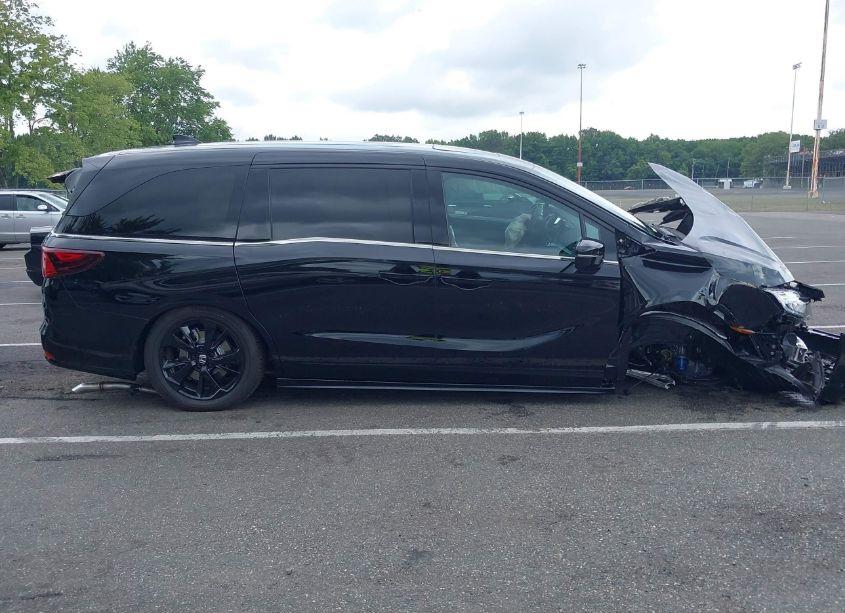 Photo 13 of 2024 Honda Odyssey SPORT (VIN 5FNRL6H70RB054187)