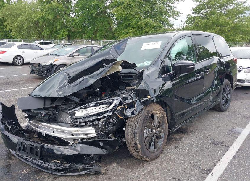 Photo 2 of 2024 Honda Odyssey SPORT (VIN 5FNRL6H70RB054187)