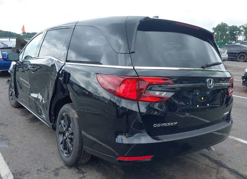 Photo 3 of 2024 Honda Odyssey SPORT (VIN 5FNRL6H70RB054187)