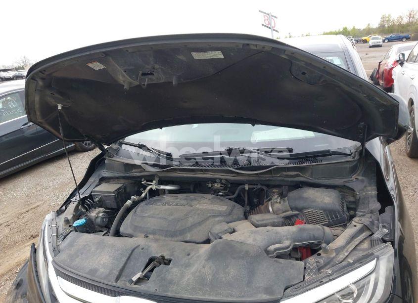 Photo 10 of 2018 Honda Odyssey EX-L (VIN 5FNRL6H71JB004550)