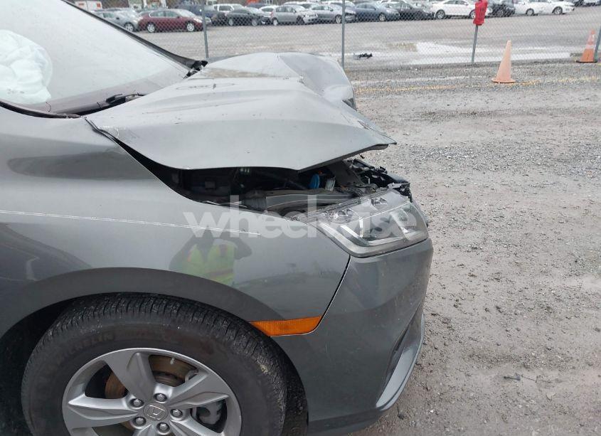 Photo 18 of 2018 Honda Odyssey EX-L (VIN 5FNRL6H71JB009196)