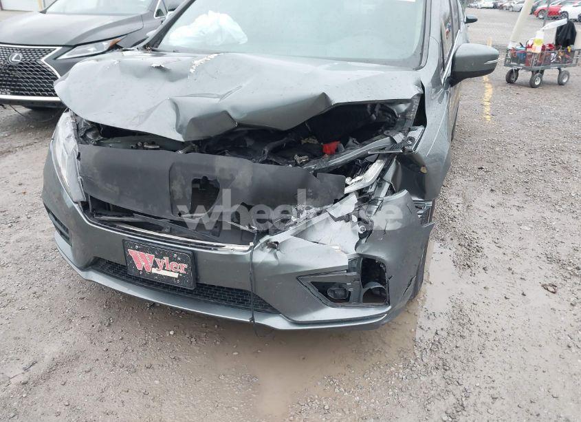 Photo 6 of 2018 Honda Odyssey EX-L (VIN 5FNRL6H71JB009196)