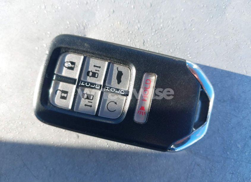 Photo 11 of 2018 Honda Odyssey EX-L (VIN 5FNRL6H71JB057068)