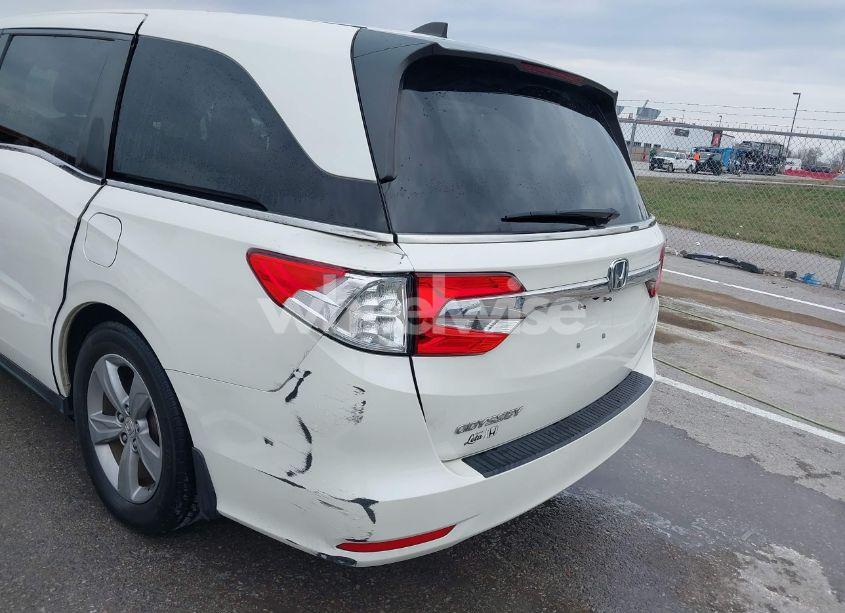 Photo 17 of 2018 Honda Odyssey EX-L (VIN 5FNRL6H71JB057068)