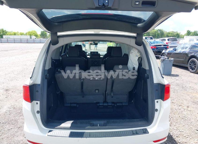 Photo 18 of 2018 Honda Odyssey EX-L (VIN 5FNRL6H71JB057300)