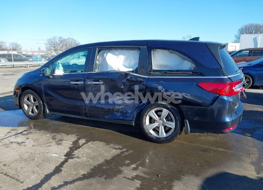 Photo 14 of 2018 Honda Odyssey EX-L (VIN 5FNRL6H71JB091964)