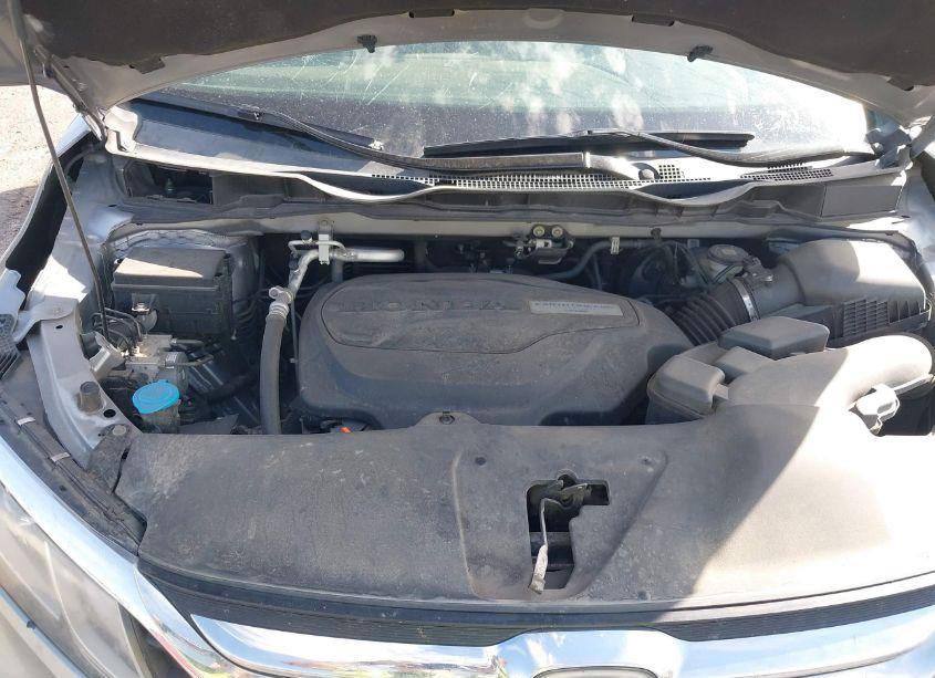 Photo 10 of 2018 Honda Odyssey EX-L (VIN 5FNRL6H71JB105006)