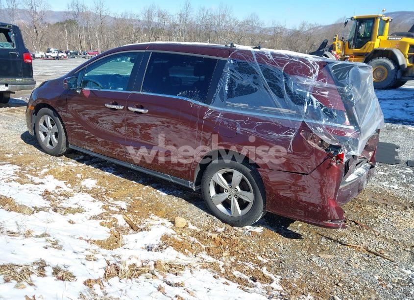 Photo 3 of 2019 Honda Odyssey EX-L (VIN 5FNRL6H71KB011113)