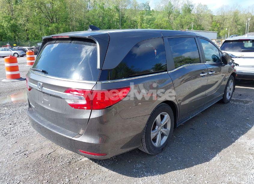 Photo 4 of 2019 Honda Odyssey EX-L (VIN 5FNRL6H71KB019129)