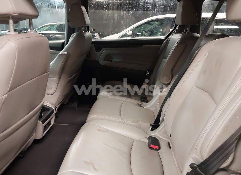 Photo 8 of 2019 Honda Odyssey EX-L (VIN 5FNRL6H71KB083154)