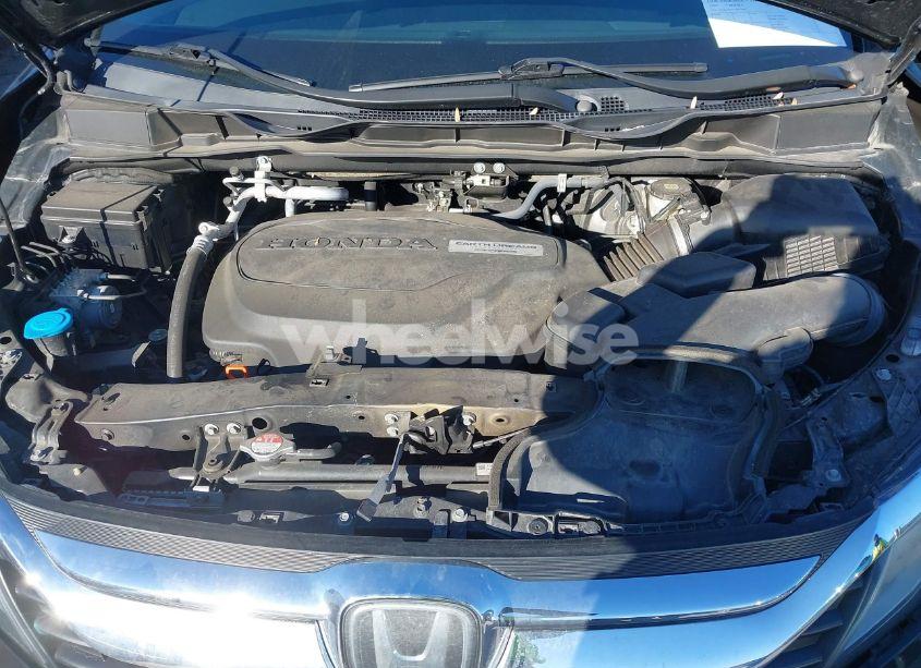 Photo 10 of 2020 Honda Odyssey EX-L/EX-L W/NAVI RES (VIN 5FNRL6H71LB012666)