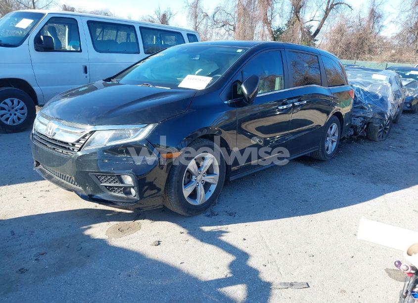 Photo 2 of 2020 Honda Odyssey EX-L/EX-L W/NAVI RES (VIN 5FNRL6H71LB012666)