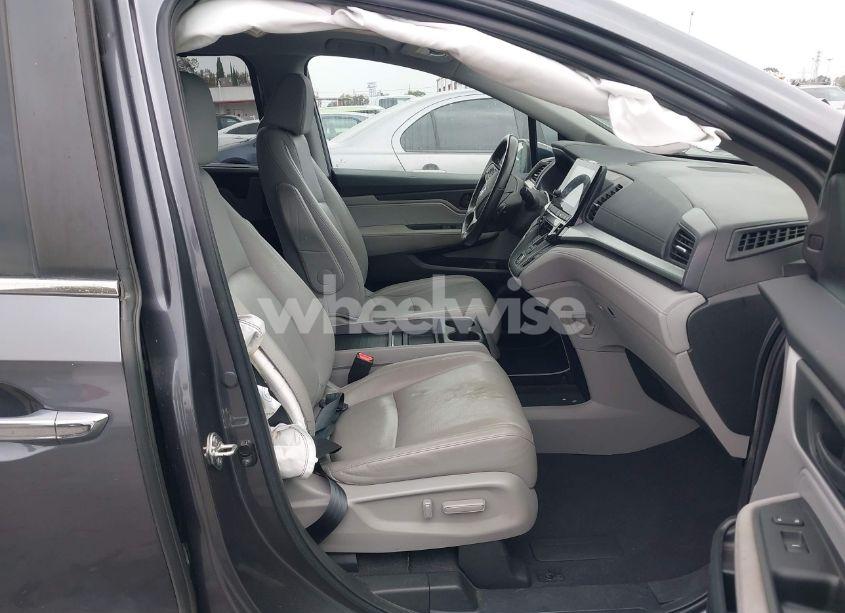 Photo 5 of 2020 Honda Odyssey EX-L/EX-L W/NAVI RES (VIN 5FNRL6H71LB035476)