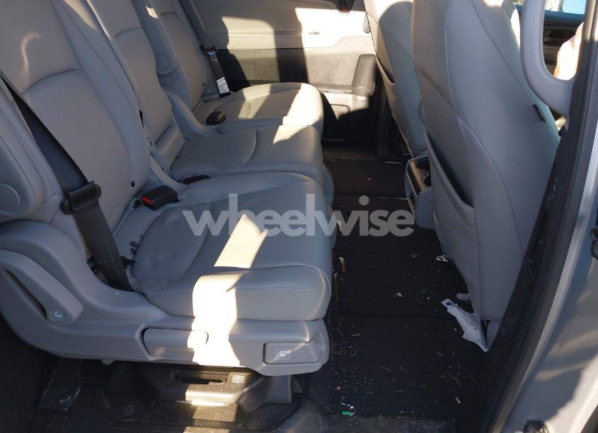 Photo 8 of 2020 Honda Odyssey EX-L/EX-L W/NAVI RES (VIN 5FNRL6H71LB037678)