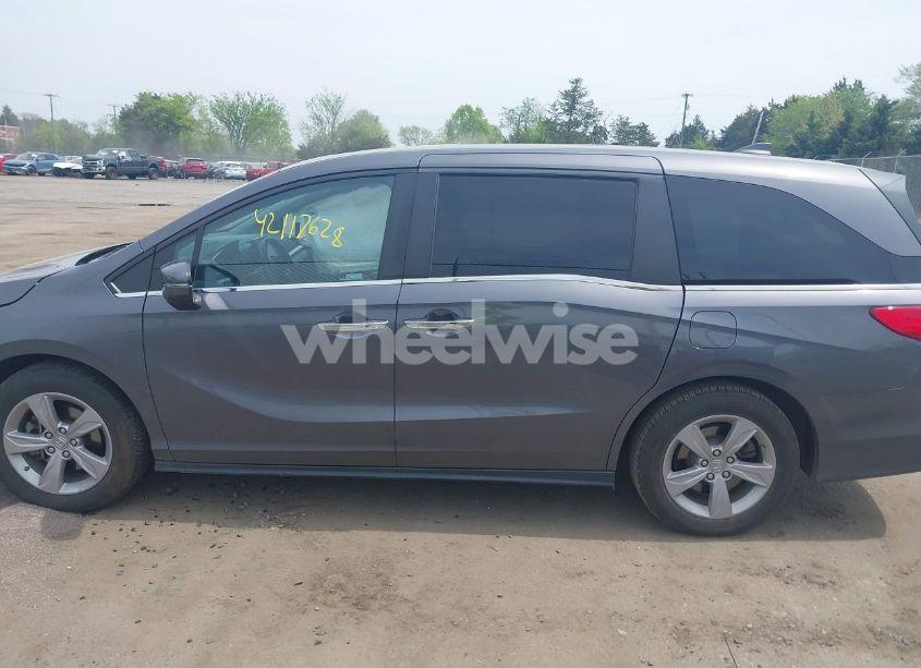 Photo 14 of 2020 Honda Odyssey EX-L/EX-L W/NAVI RES (VIN 5FNRL6H71LB054853)