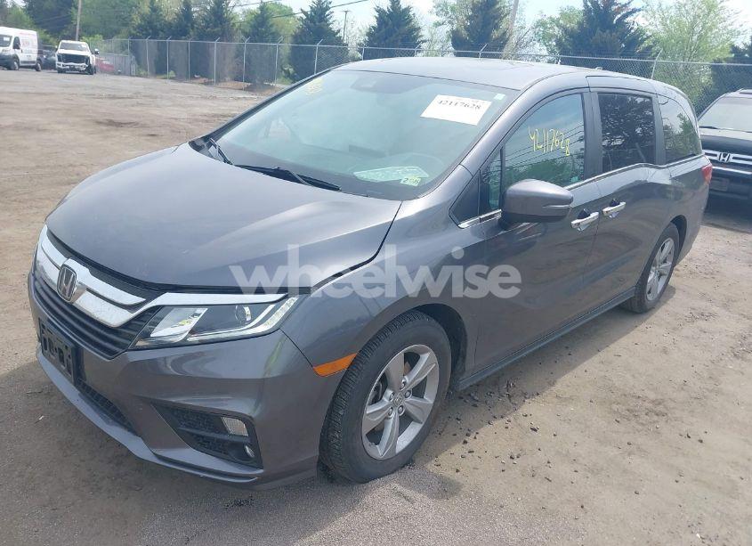 Photo 2 of 2020 Honda Odyssey EX-L/EX-L W/NAVI RES (VIN 5FNRL6H71LB054853)