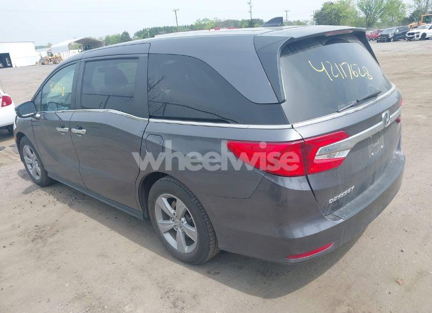 Photo 3 of 2020 Honda Odyssey EX-L/EX-L W/NAVI RES (VIN 5FNRL6H71LB054853)