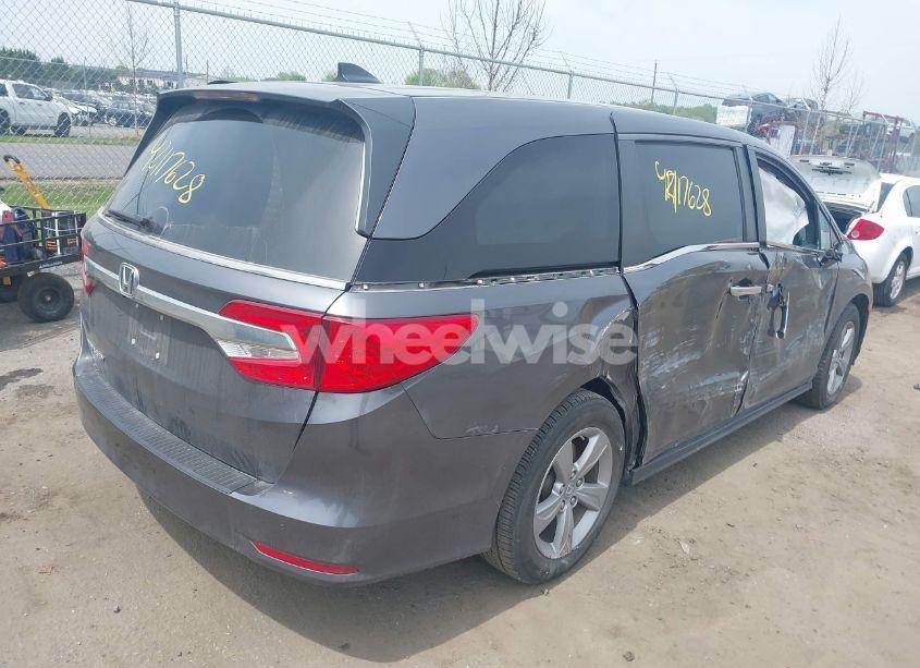 Photo 4 of 2020 Honda Odyssey EX-L/EX-L W/NAVI RES (VIN 5FNRL6H71LB054853)