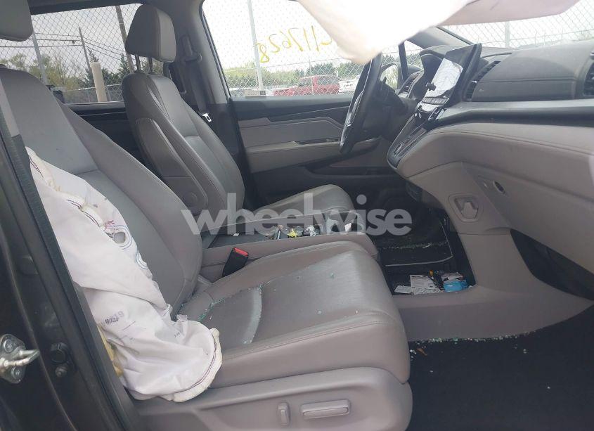 Photo 5 of 2020 Honda Odyssey EX-L/EX-L W/NAVI RES (VIN 5FNRL6H71LB054853)