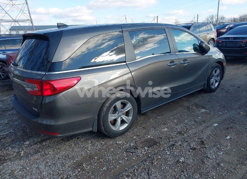 Photo 4 of 2020 Honda Odyssey EX-L/EX-L W/NAVI RES (VIN 5FNRL6H71LB060989)