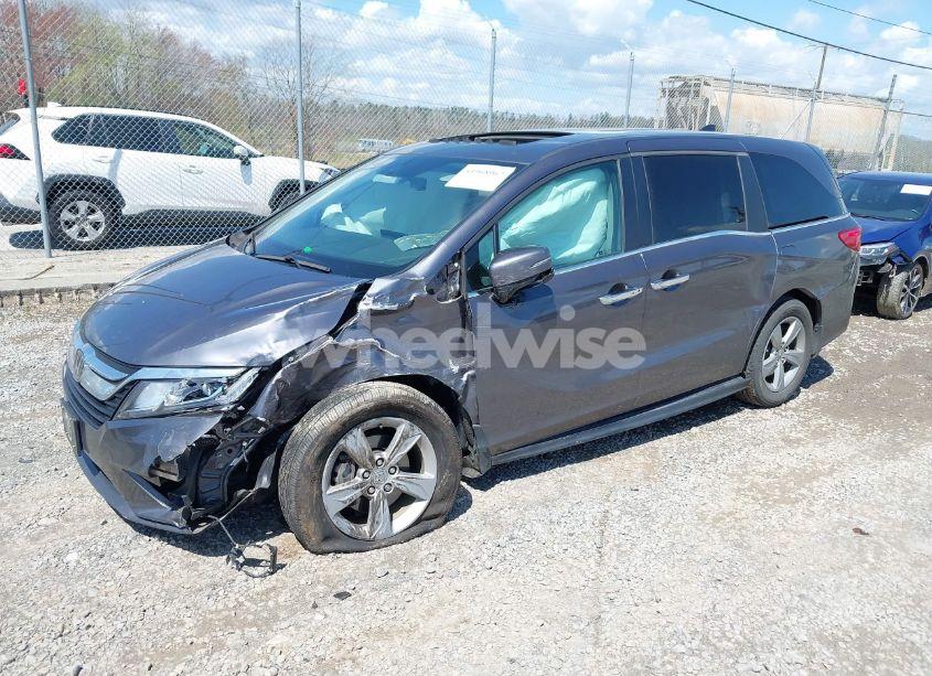 Photo 2 of 2020 Honda Odyssey EX-L/EX-L W/NAVI RES (VIN 5FNRL6H71LB069286)