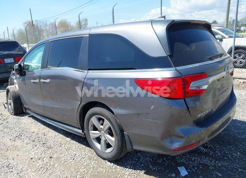 Photo 3 of 2020 Honda Odyssey EX-L/EX-L W/NAVI RES (VIN 5FNRL6H71LB069286)