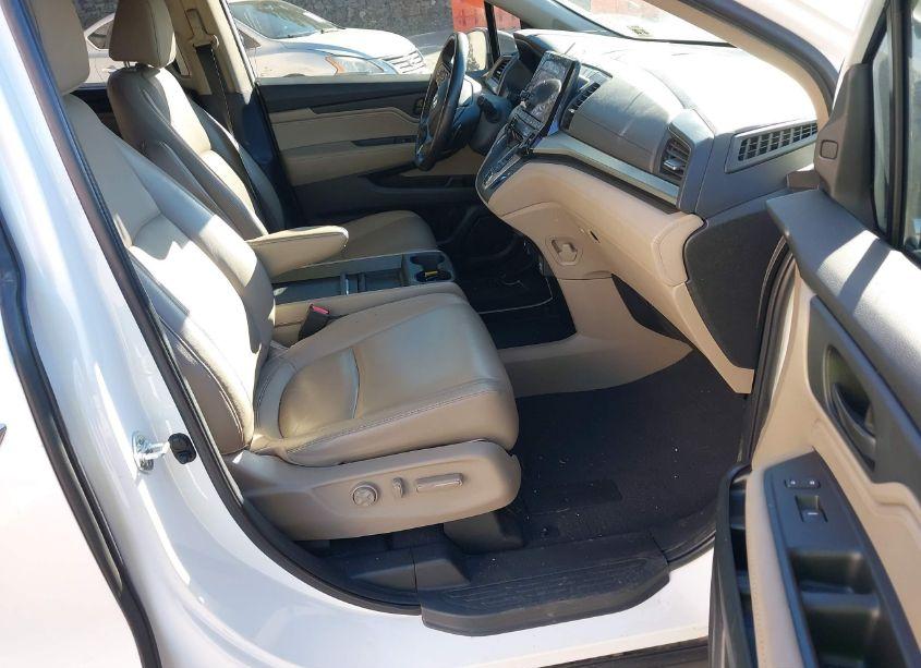 Photo 5 of 2021 Honda Odyssey EX-L (VIN 5FNRL6H71MB043451)