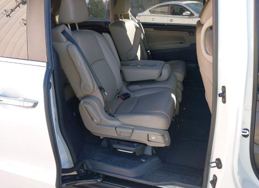 Photo 8 of 2021 Honda Odyssey EX-L (VIN 5FNRL6H71MB043451)