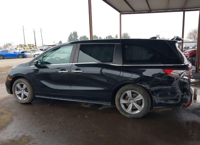 Photo 14 of 2018 Honda Odyssey EX-L (VIN 5FNRL6H72JB032258)