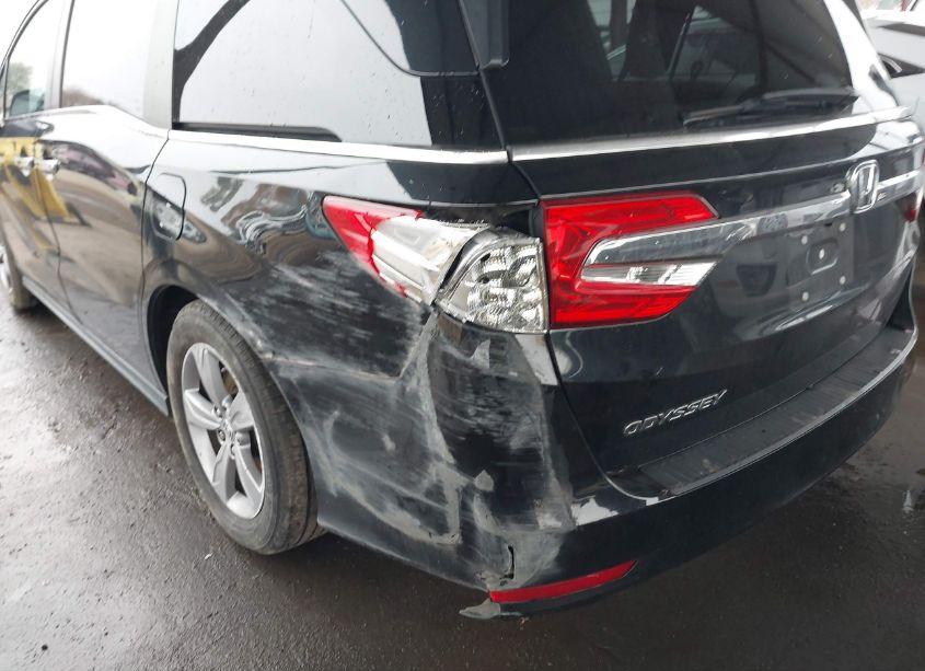 Photo 6 of 2018 Honda Odyssey EX-L (VIN 5FNRL6H72JB032258)