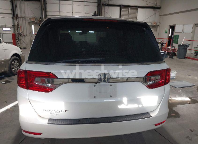 Photo 16 of 2018 Honda Odyssey EX-L (VIN 5FNRL6H72JB040506)