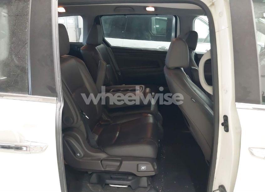 Photo 8 of 2018 Honda Odyssey EX-L (VIN 5FNRL6H72JB040506)