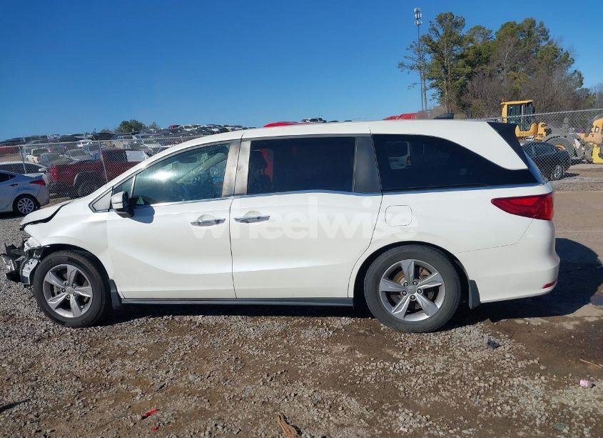 Photo 15 of 2018 Honda Odyssey EX-L (VIN 5FNRL6H72JB047293)