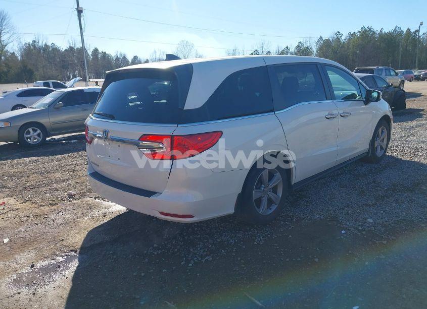 Photo 4 of 2018 Honda Odyssey EX-L (VIN 5FNRL6H72JB047293)