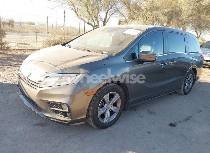 Photo 2 of 2019 Honda Odyssey EX-L (VIN 5FNRL6H72KB066959)