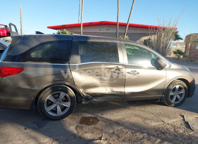 Photo 6 of 2019 Honda Odyssey EX-L (VIN 5FNRL6H72KB066959)